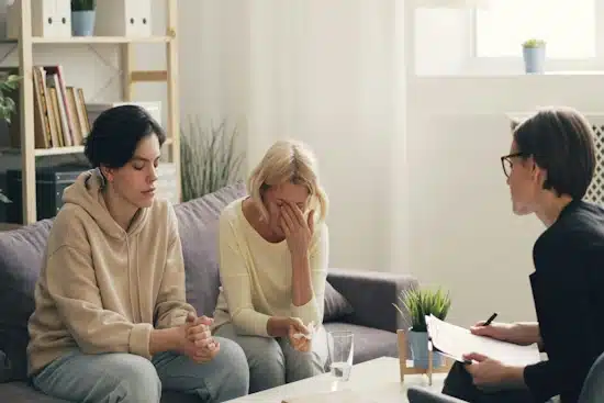 Técnicas de protección para aprender cómo poner límites a una madre narcisista - Guía Límites a una madre narcisista - Guía Límites a una madre narcisista
