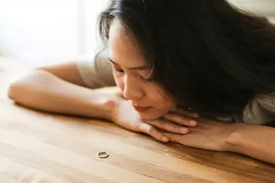 Apoyo profesional sobre cómo salir de una relación de pareja tóxica de forma segura - Test para evaluar una relación tóxica