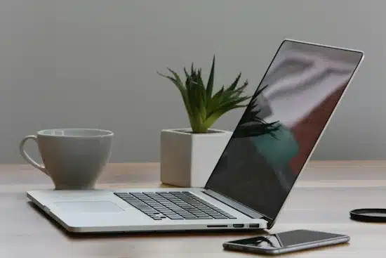 Ventajas y funcionamiento de la terapia online para el bienestar mental - terapia online, psicólogo online para la ansiedad - Terapia Online con Daniel Molina
